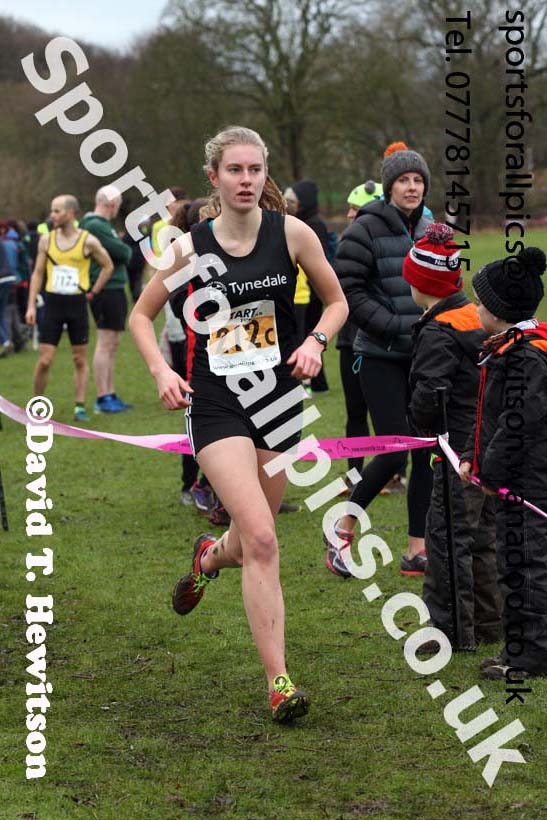Senior and veteran womens Durham Cathedral Cross Country Relays, Maiden Castle, Durham. Photo: David T. Hewitson/Sports for All Pics